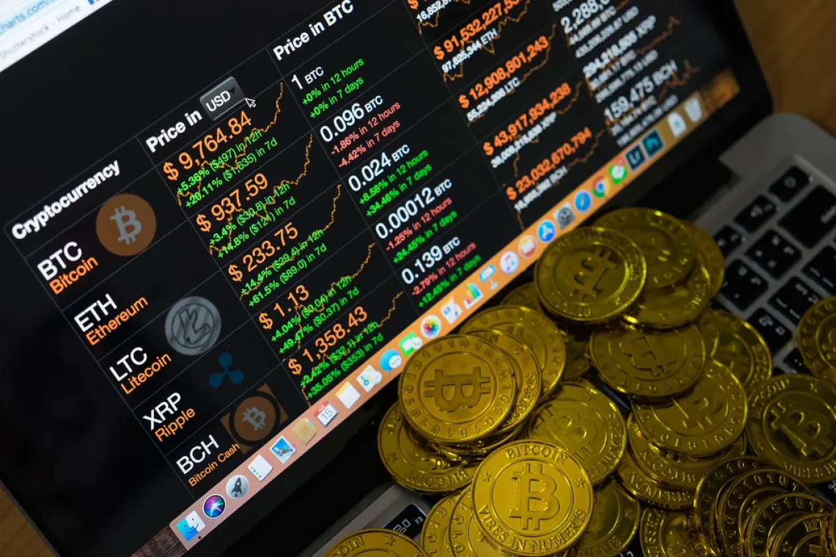 Shiba Inu (SHIB), XRP, Hyperliquid (HYPE) and Bitcoin (BTC) Price Analysis for May 26: Risk Brings Profits