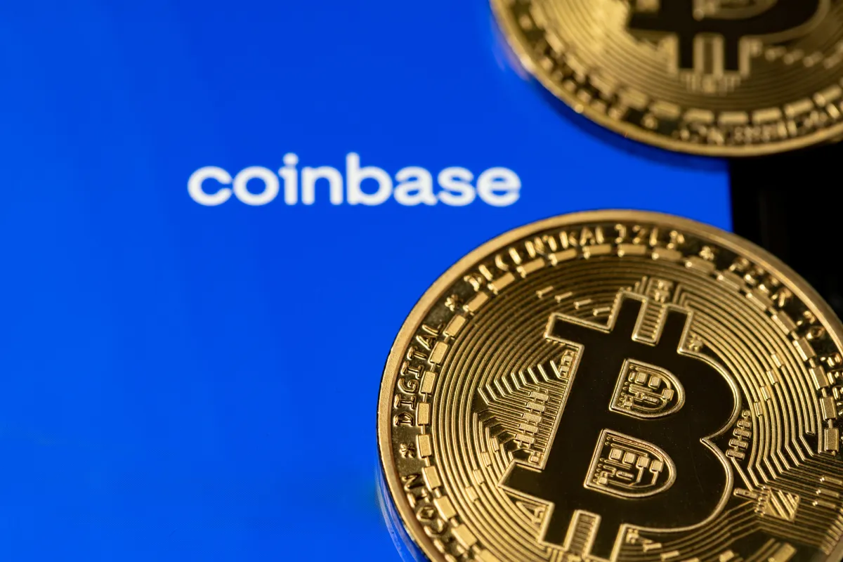 Why the AI Boom Won't Crash Bitcoin: Coinbase CEO Debunks Key Mining Myth