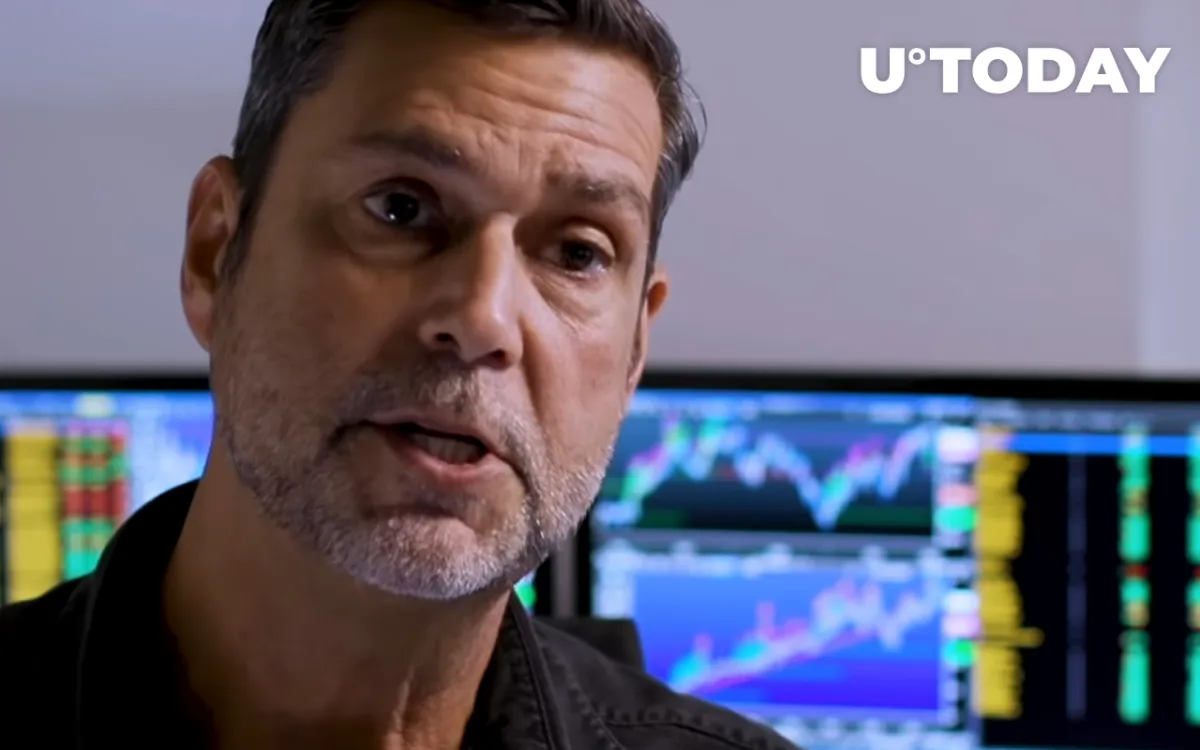 Crypto Booster Raoul Pal Complains about Angry Investors After Price Crash